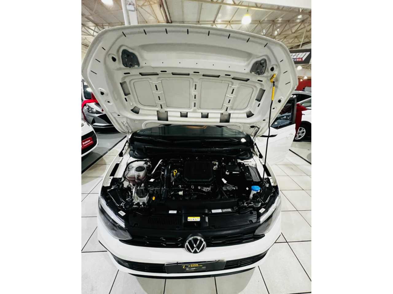 Polo Hatch 1.0 4P MPI TRACK