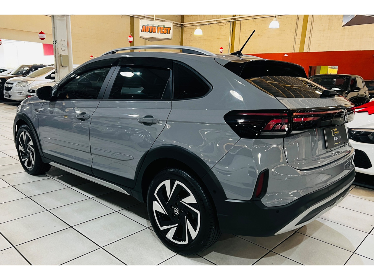 Nivus 1.0 4P FLEX 200 TSI HIGHLINE TURBO AUTOMÁTICO
