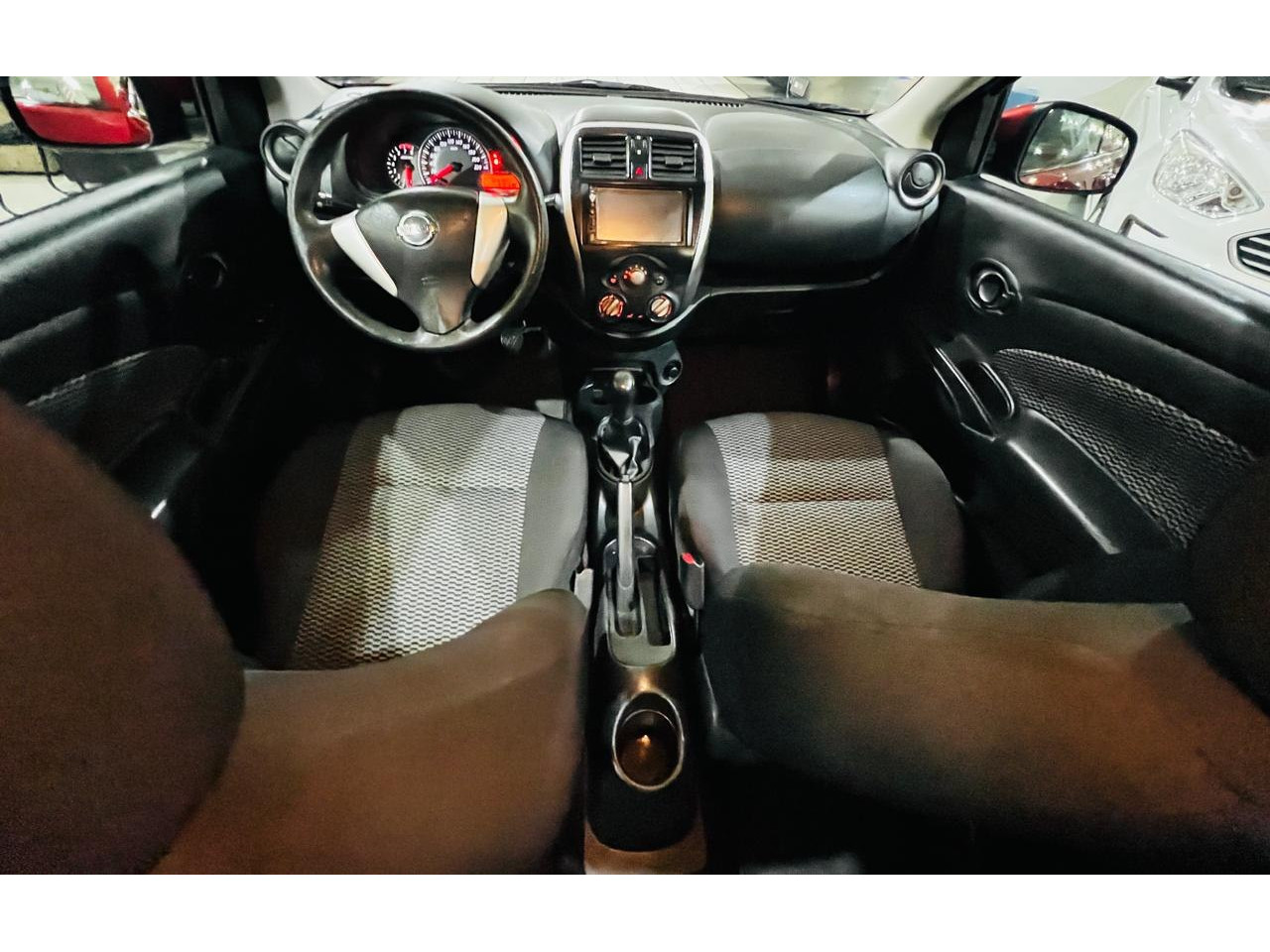 Versa Sedan 1.0 4P FLEX S