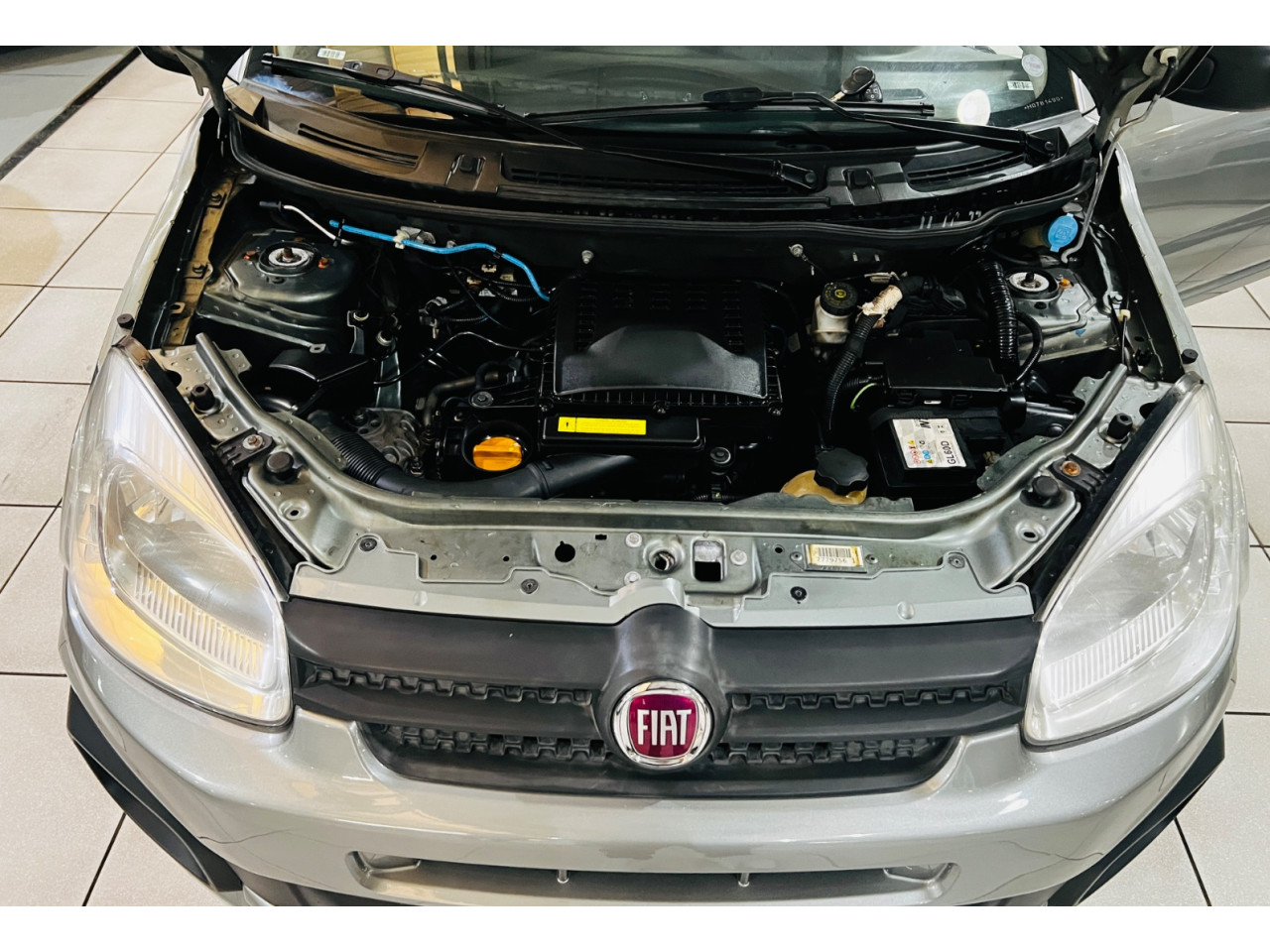 Uno 1.0 4P FLEX ATTRACTIVE