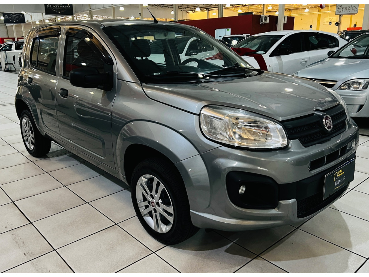 Uno 1.0 4P FLEX ATTRACTIVE
