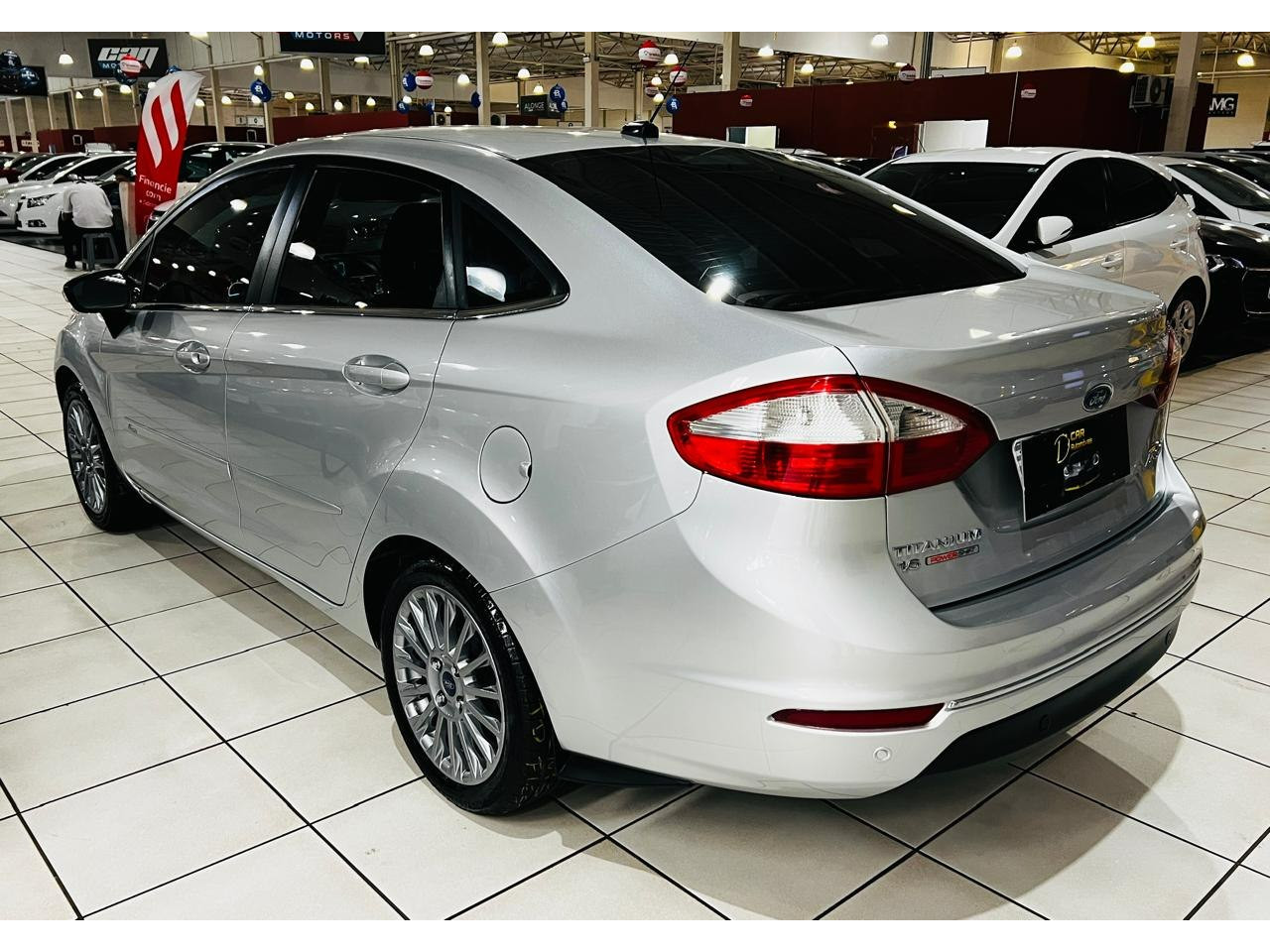 Fiesta Sedan 1.6 4P FLEX TITANIUM POWERSHIFT AUTOMÁTICO