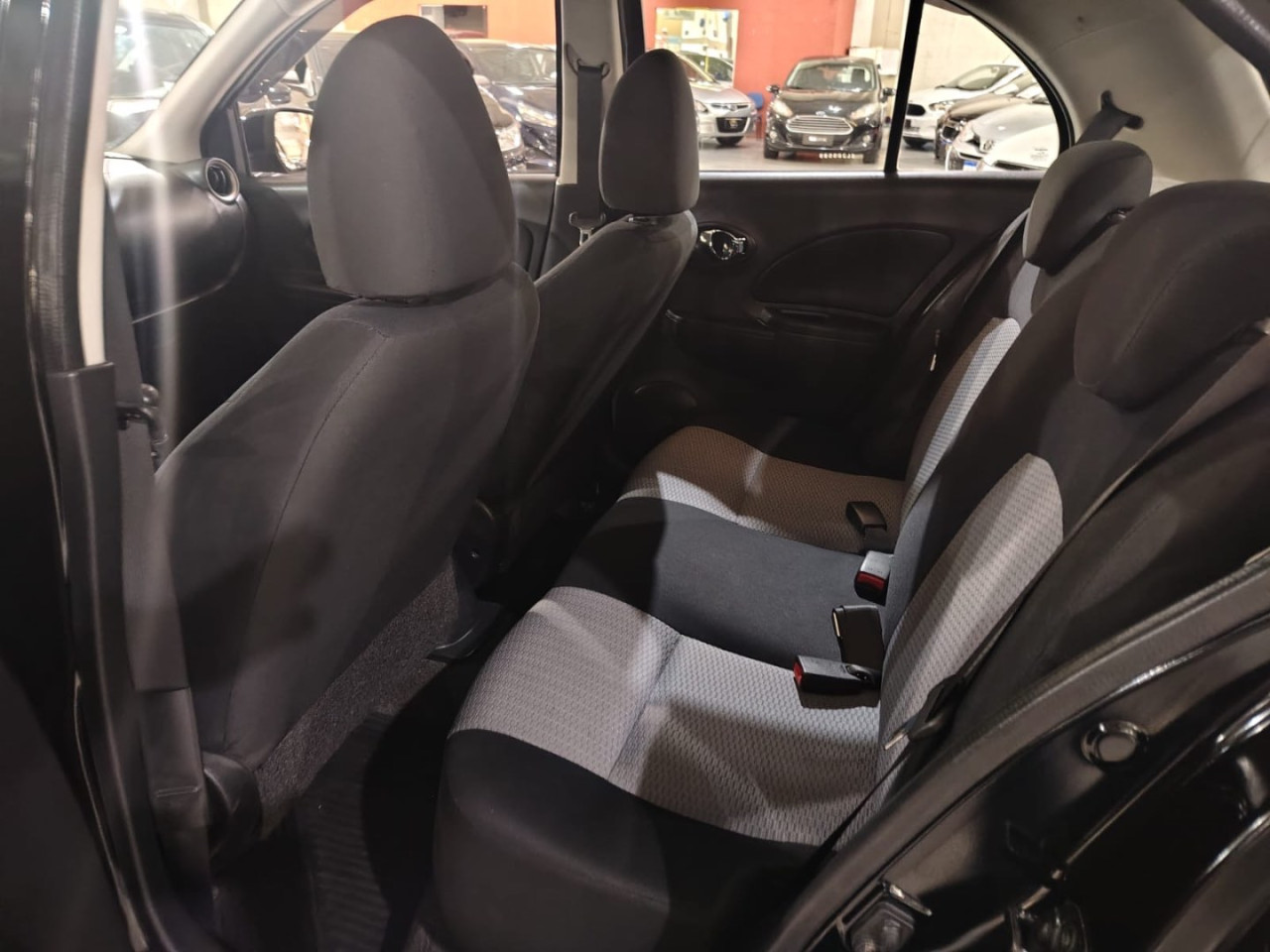 March 1.6 16V 4P SV FLEX