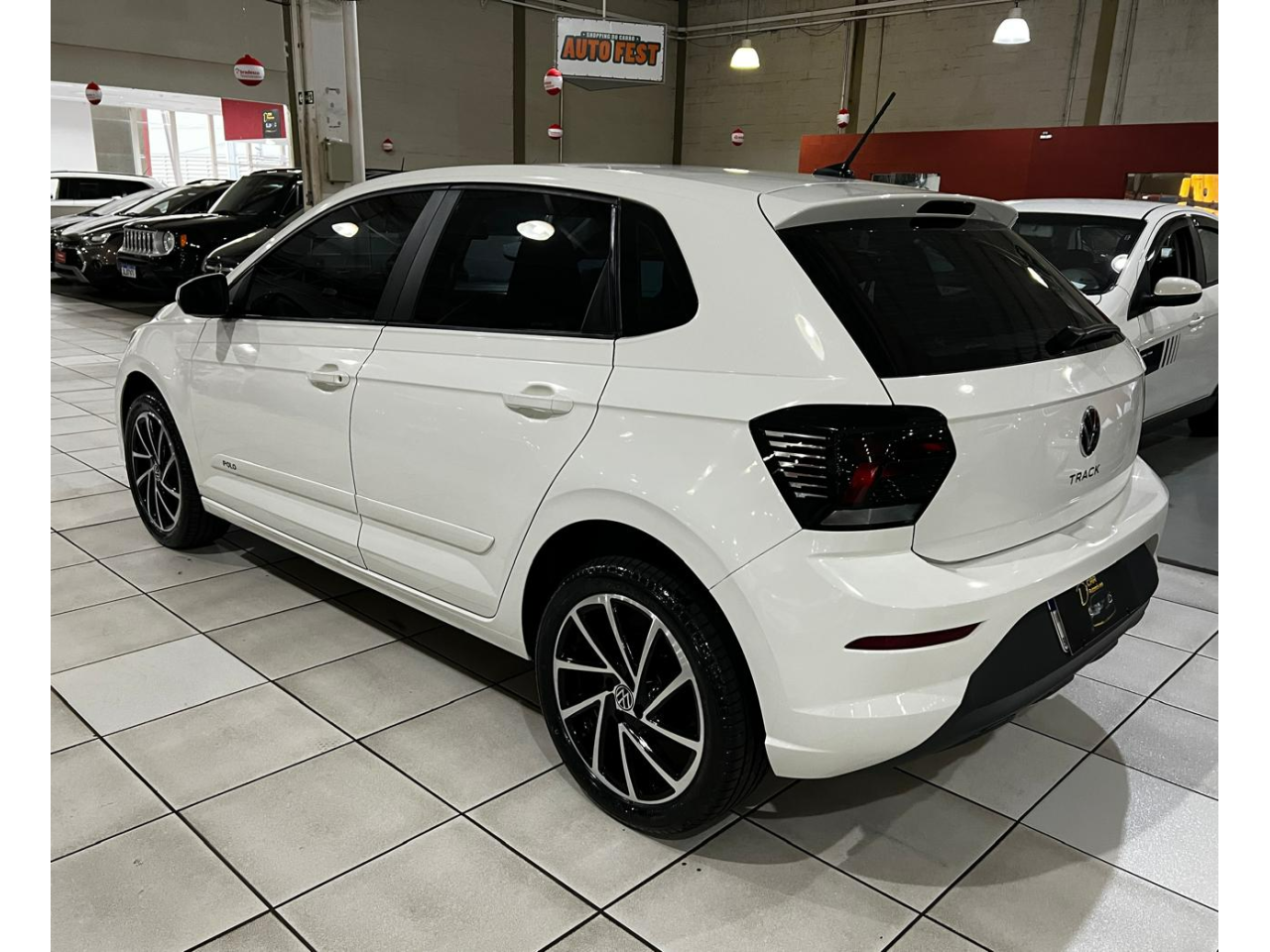 Polo Hatch 1.0 4P MPI TRACK
