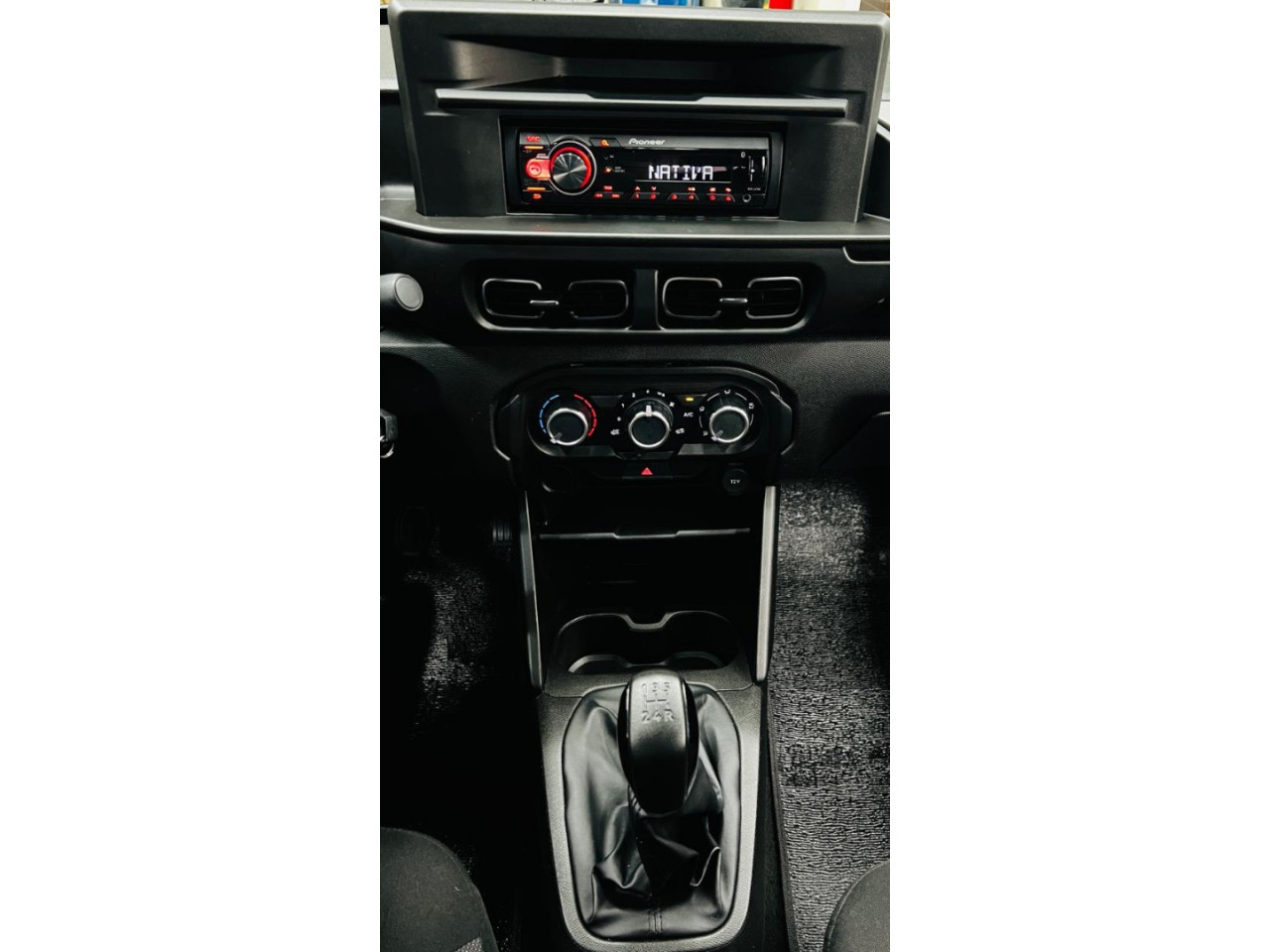 C3 1.0 4P 12V FLEX LIVE