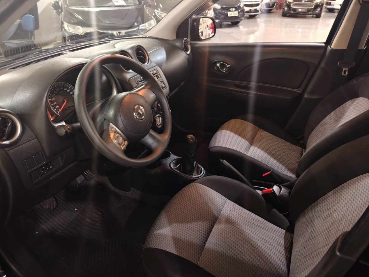 March 1.6 16V 4P SV FLEX