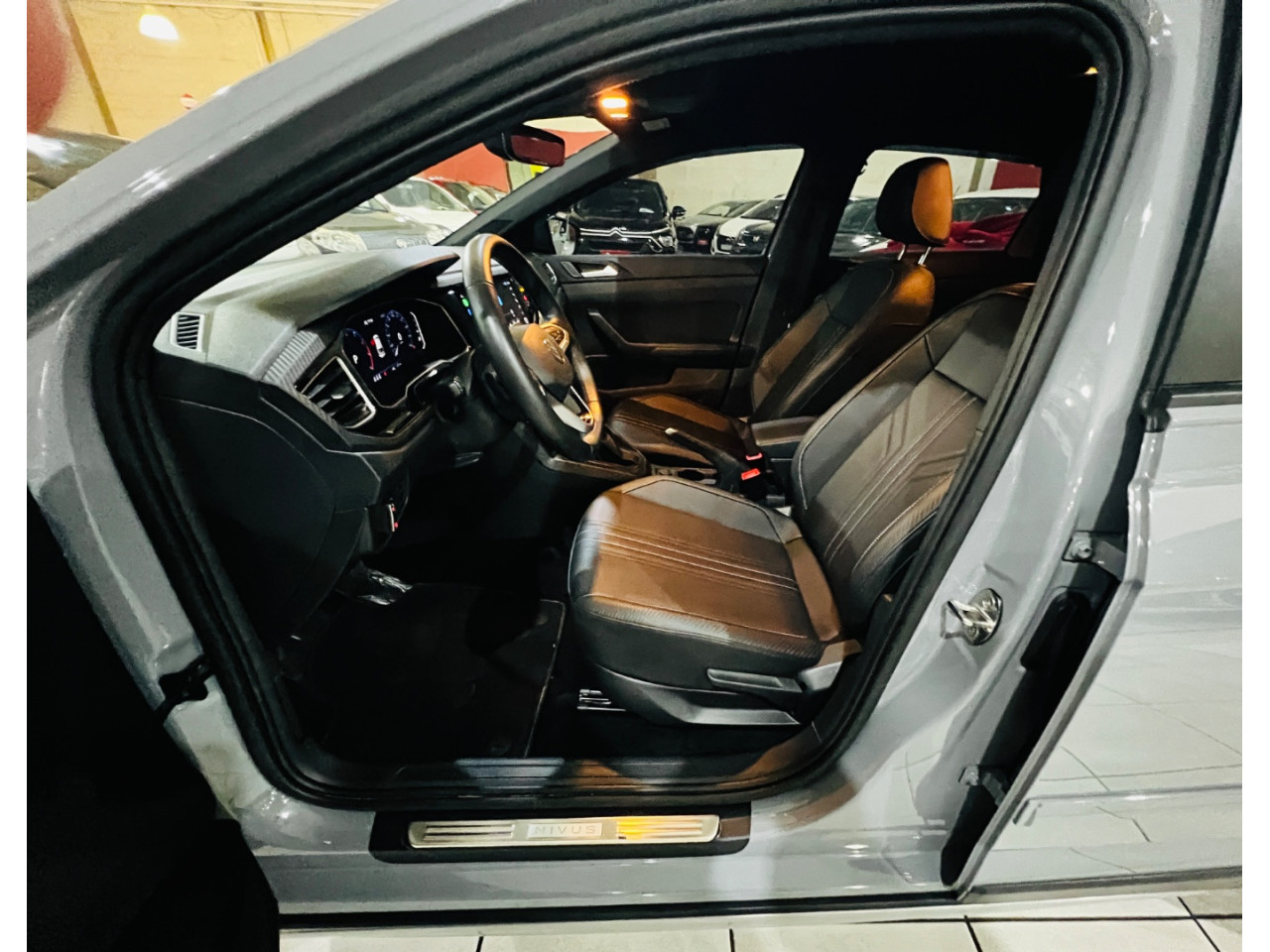 Nivus 1.0 4P FLEX 200 TSI HIGHLINE TURBO AUTOMÁTICO