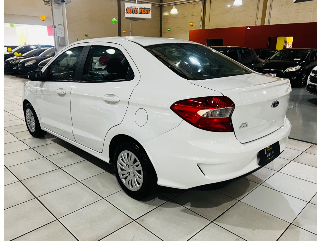 Ka + Sedan 1.0 12V 4P TI-VCT SE FLEX