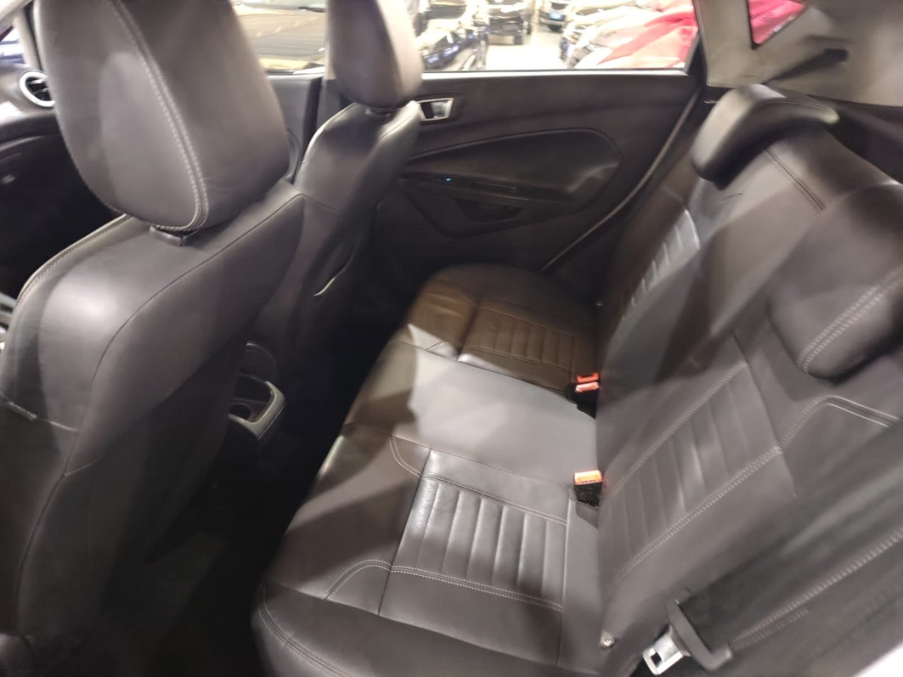 Fiesta Hatch 1.6 16V 4P FLEX TITANIUM POWERSHIFT AUTOMÁTICO