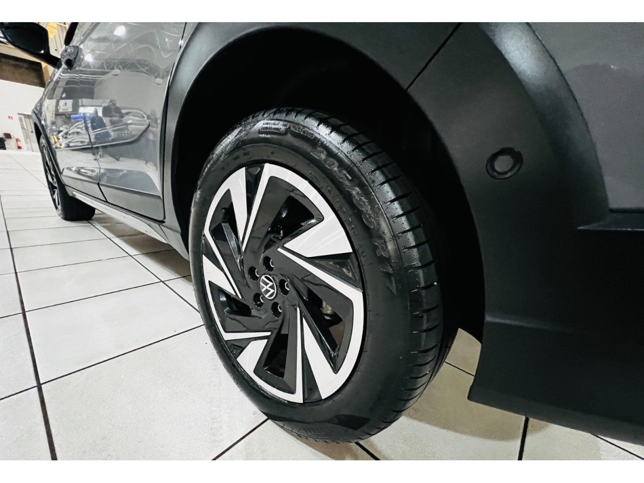 Nivus 1.0 4P FLEX 200 TSI HIGHLINE TURBO AUTOMÁTICO