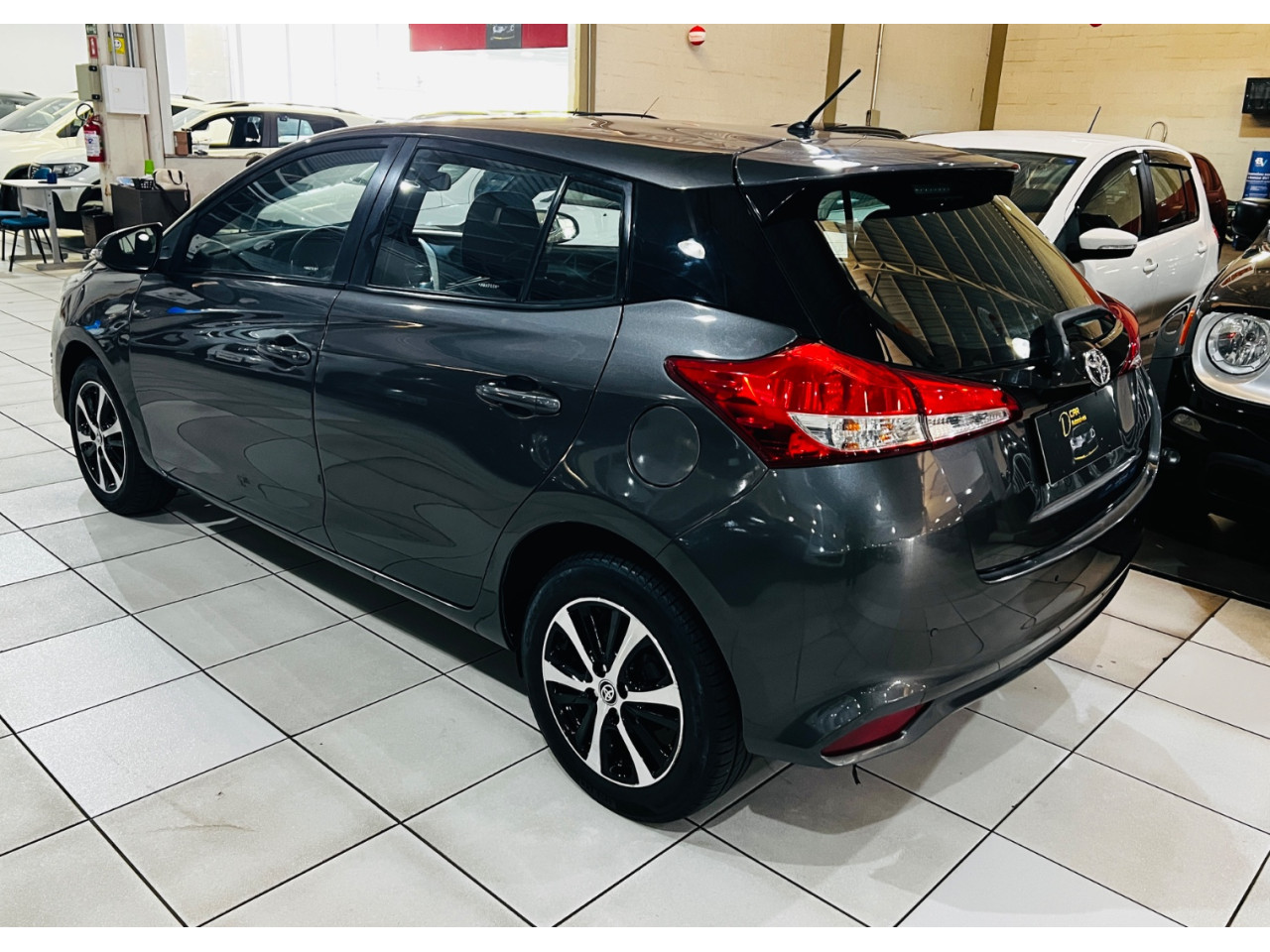 Yaris Hatch 1.5 16V 4P FLEX XL MULTIDRIVE AUTOMÁTICO CVT