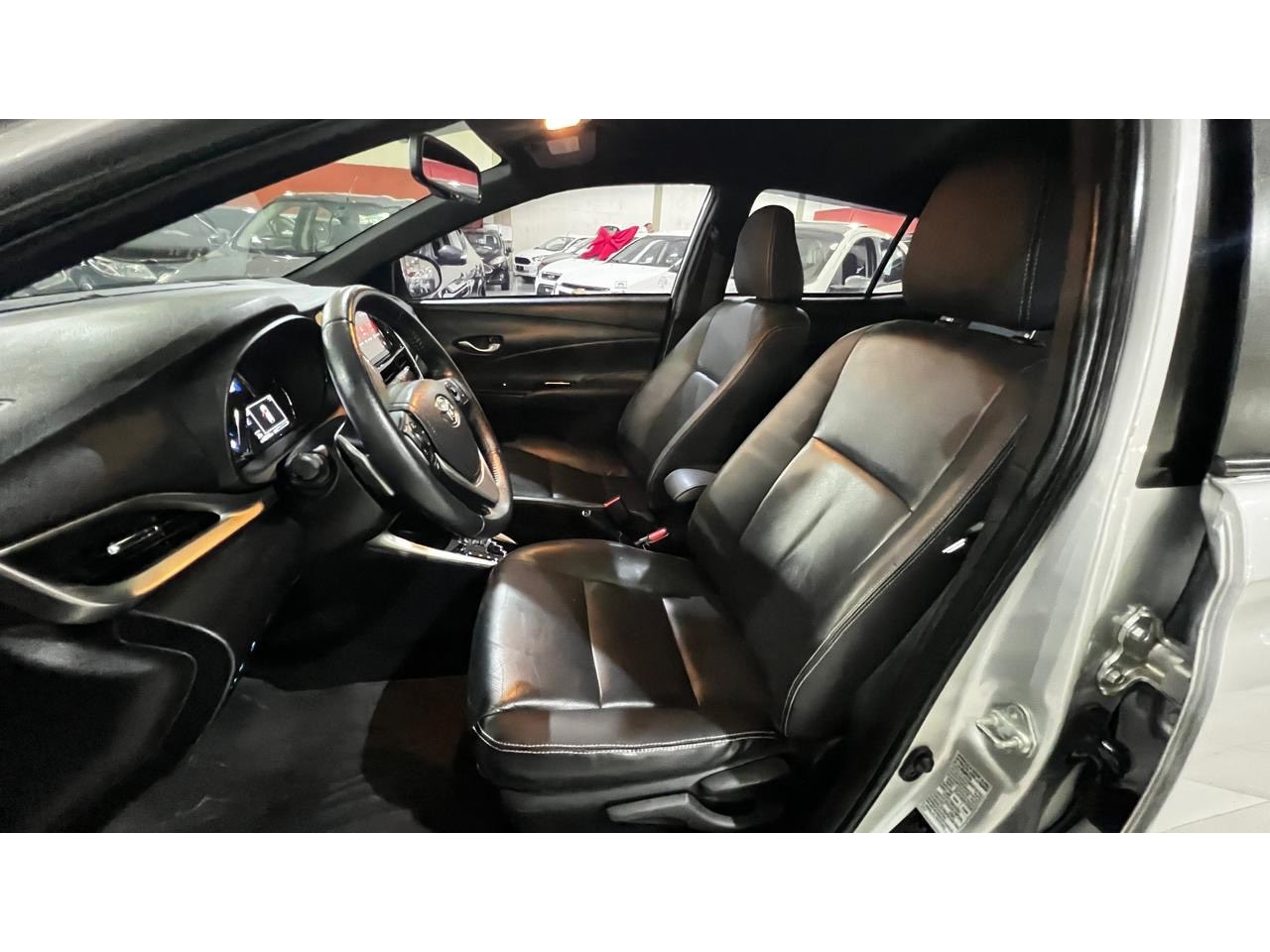 Yaris Hatch 1.5 16V 4P FLEX XL MULTIDRIVE AUTOMÁTICO CVT