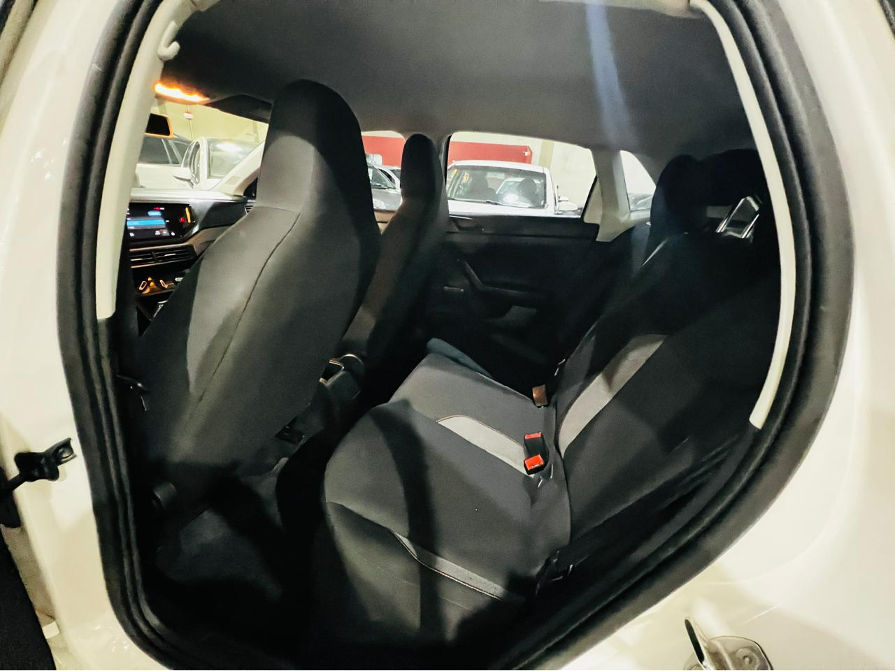 Polo Hatch 1.0 4P MPI TRACK