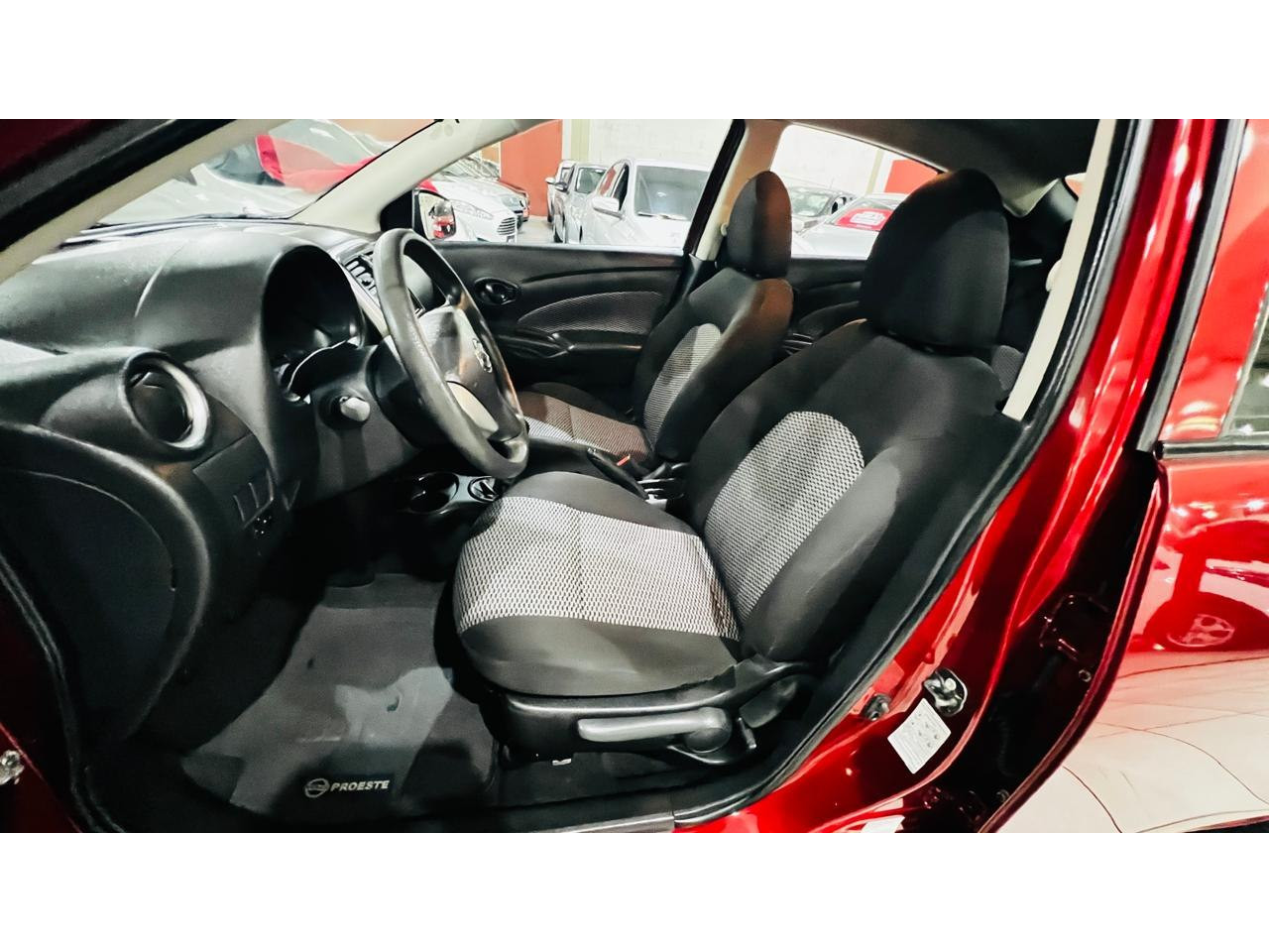 Versa Sedan 1.0 4P FLEX S