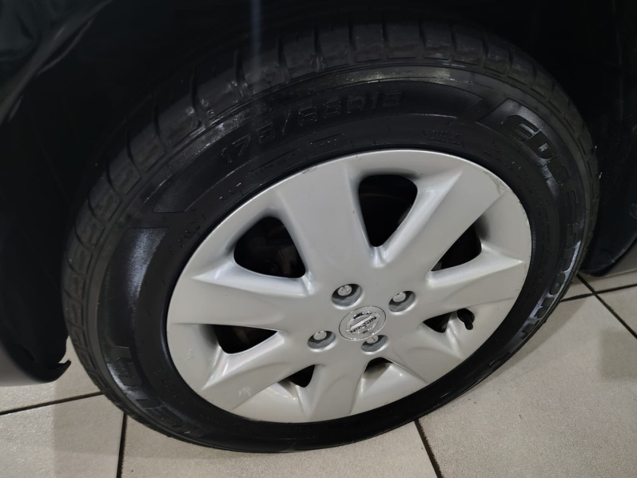 March 1.6 16V 4P SV FLEX