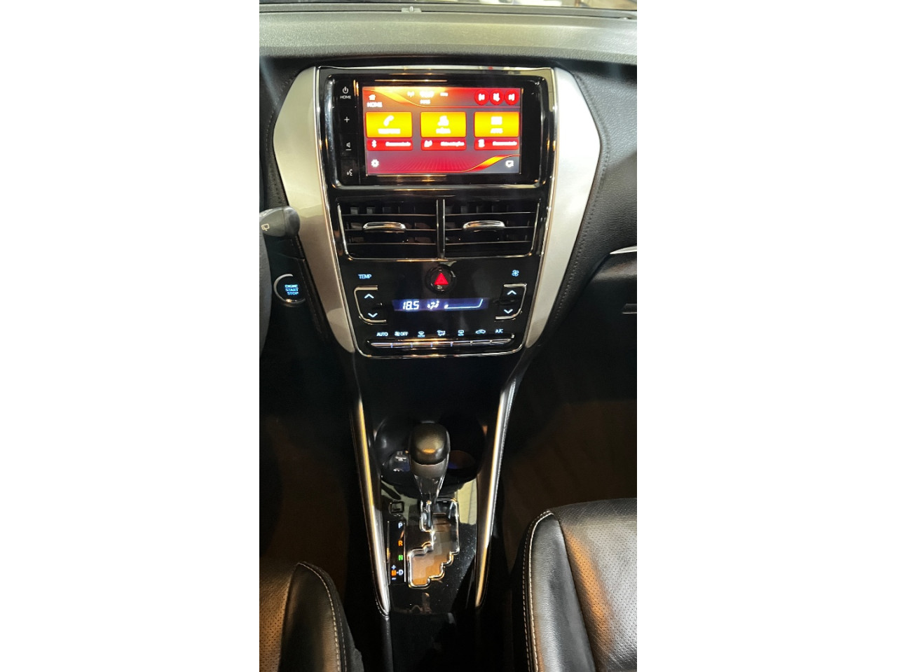 Yaris Hatch 1.5 16V 4P FLEX XS MULTIDRIVE AUTOMÁTICO CVT