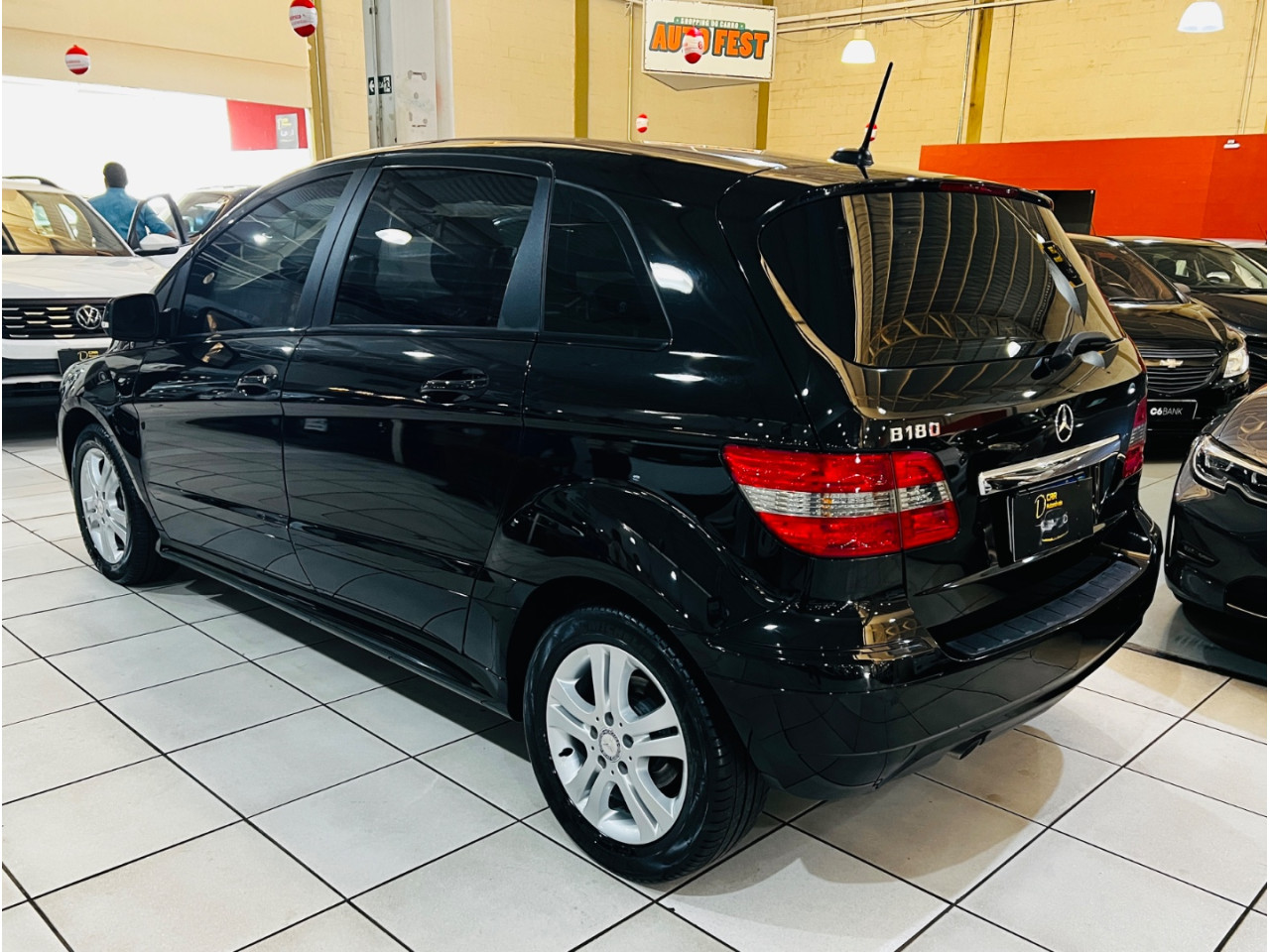 B 180 1.7 4P CONFORT AUTOMÁTICO