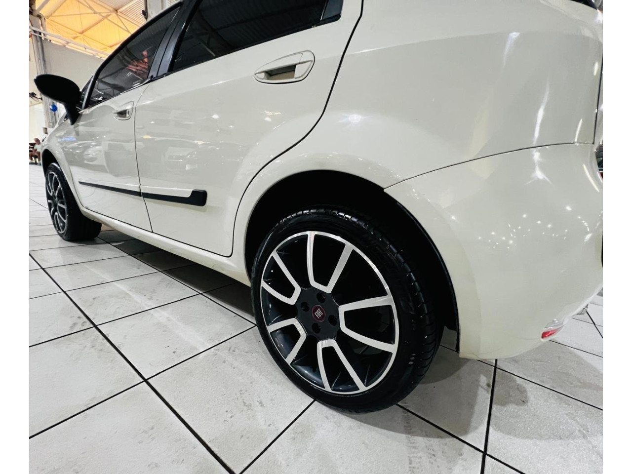 Punto 1.4 4P ATTRACTIVE FLEX