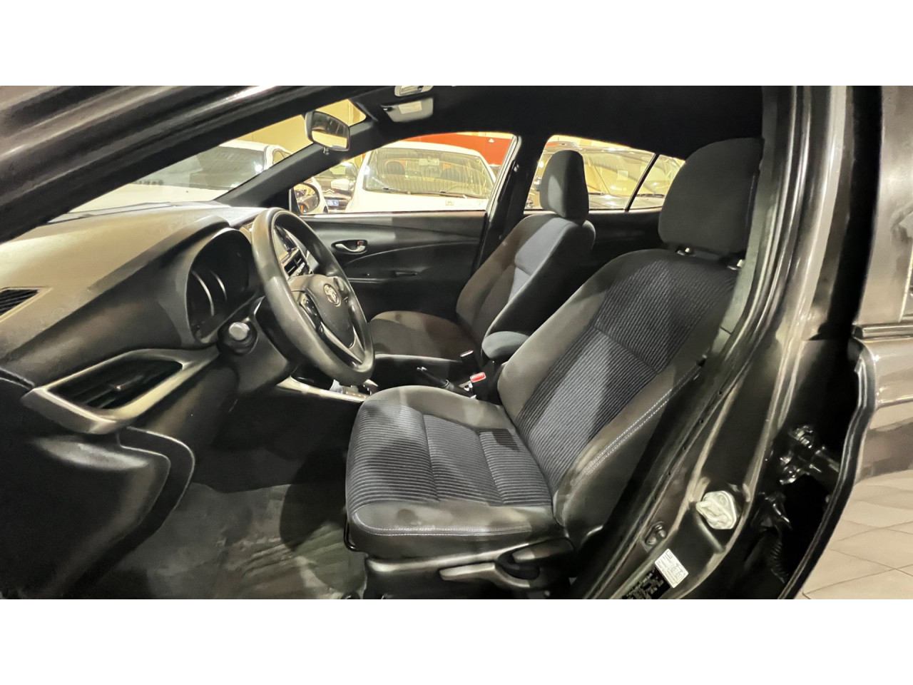 Yaris Hatch 1.5 16V 4P FLEX XL MULTIDRIVE AUTOMÁTICO CVT