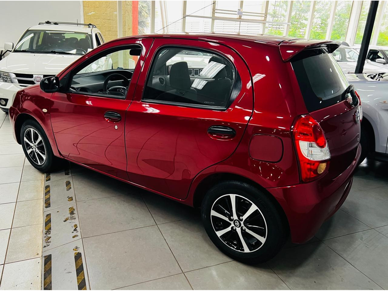 Etios Hatch 1.3 16V 4P FLEX X