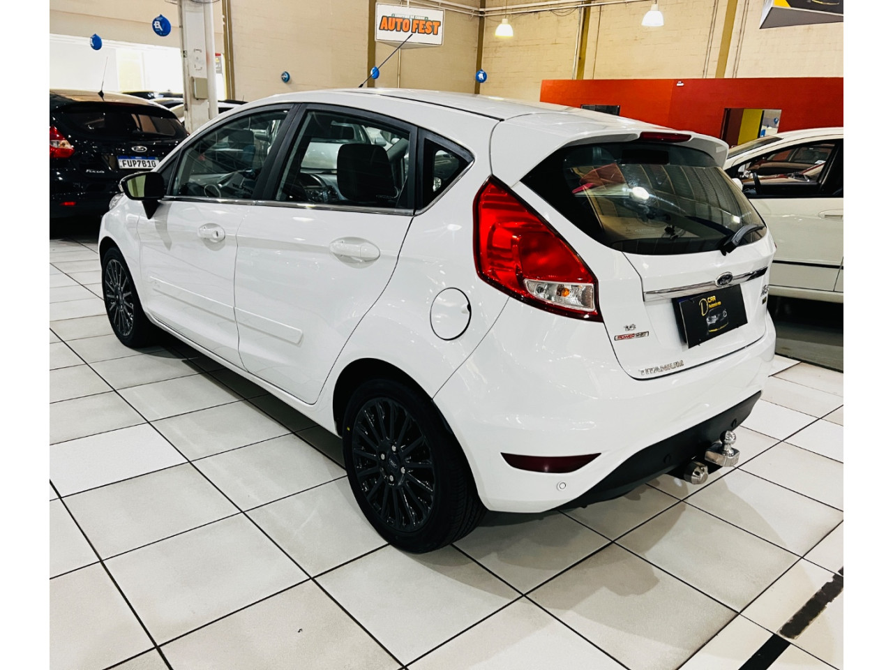 Fiesta Hatch 1.6 16V 4P FLEX TITANIUM POWERSHIFT AUTOMÁTICO