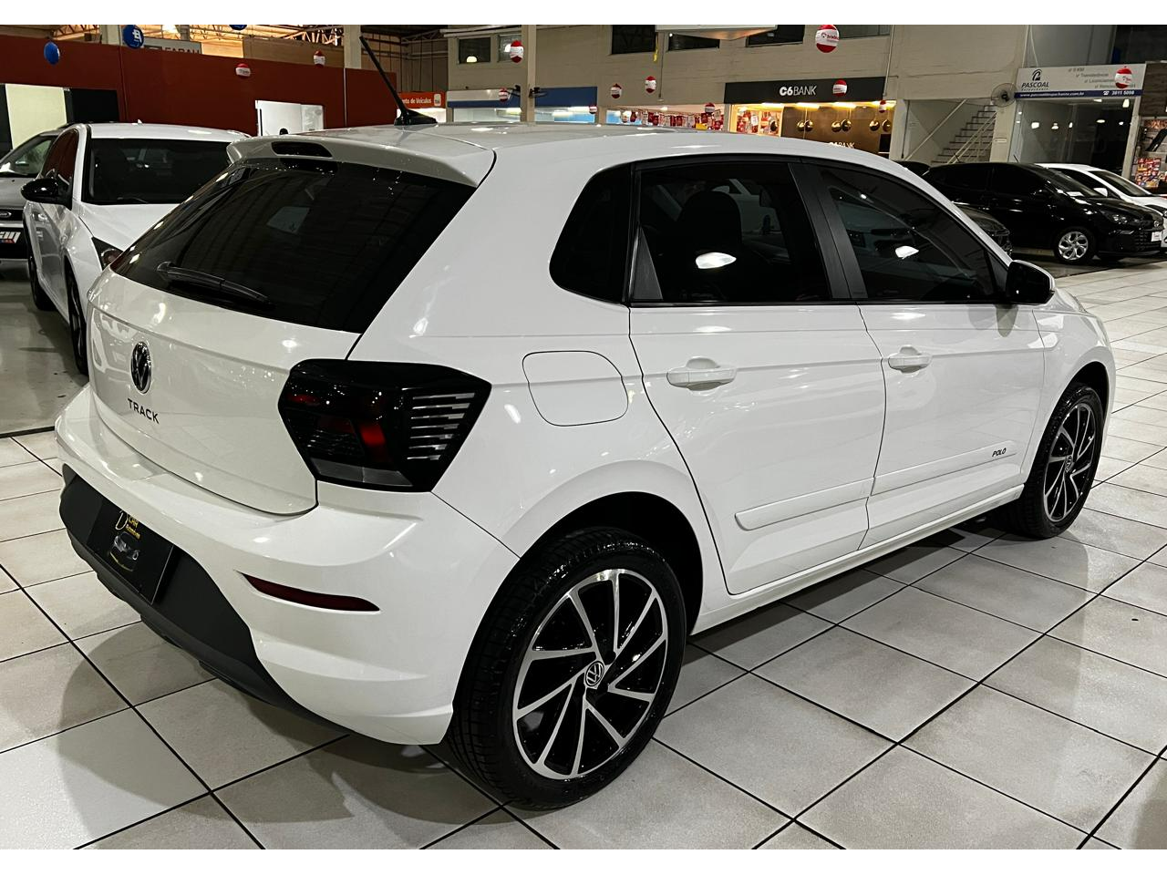 Polo Hatch 1.0 4P MPI TRACK
