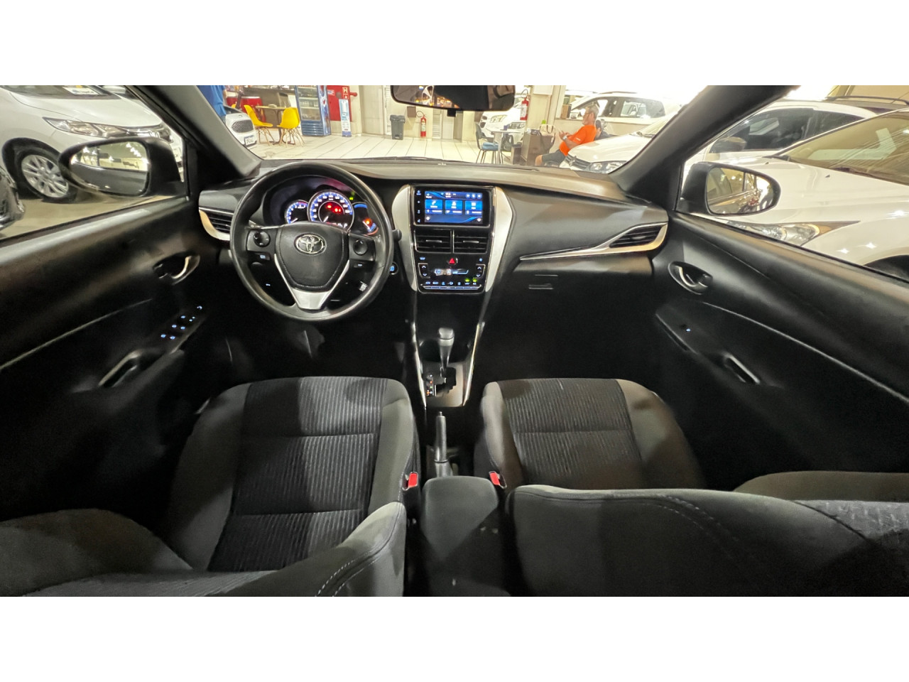 Yaris Hatch 1.5 16V 4P FLEX XL MULTIDRIVE AUTOMÁTICO CVT