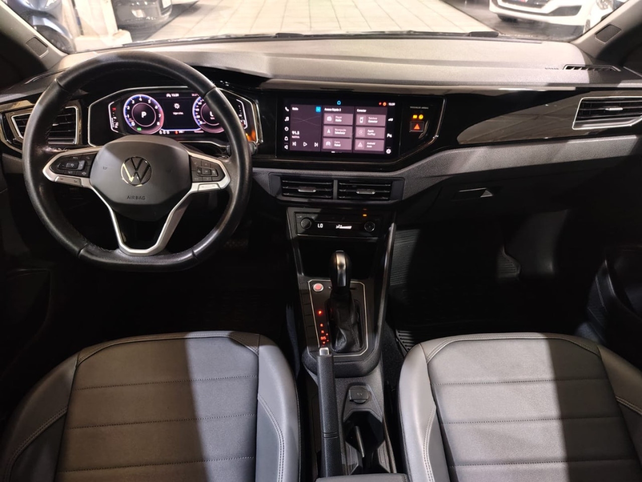 Nivus 1.0 4P FLEX 200 TSI HIGHLINE TURBO AUTOMÁTICO