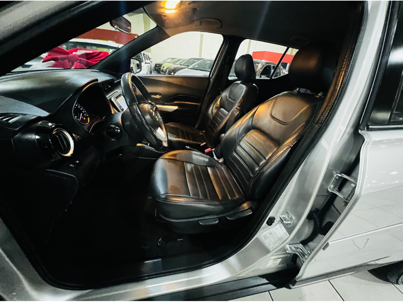 Kicks 1.6 16V 4P FLEX SV X-TRONIC AUTOMÁTICO CVT