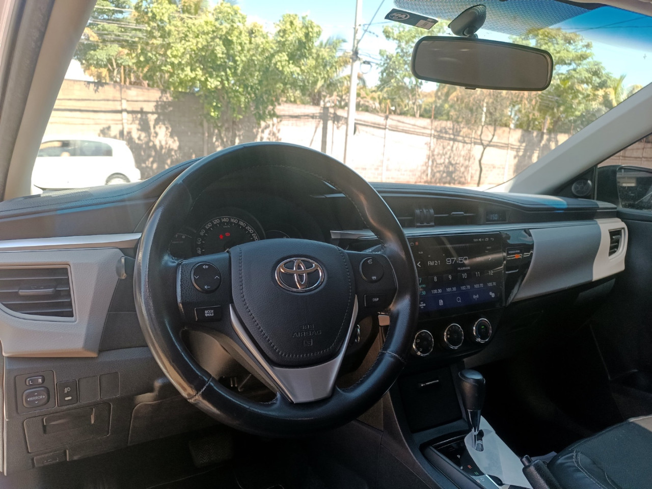 TOYOTA Corolla 1.8 16V 4P GLI FLEX AUTOMÁTICO