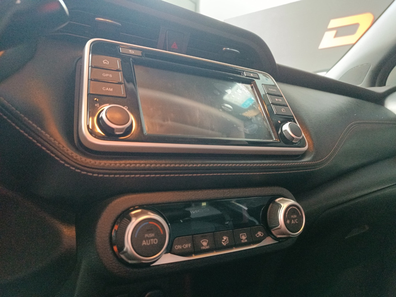 Kicks 1.6 16V 4P FLEXSTART SL X-TRONIC AUTOMÁTICO CVT