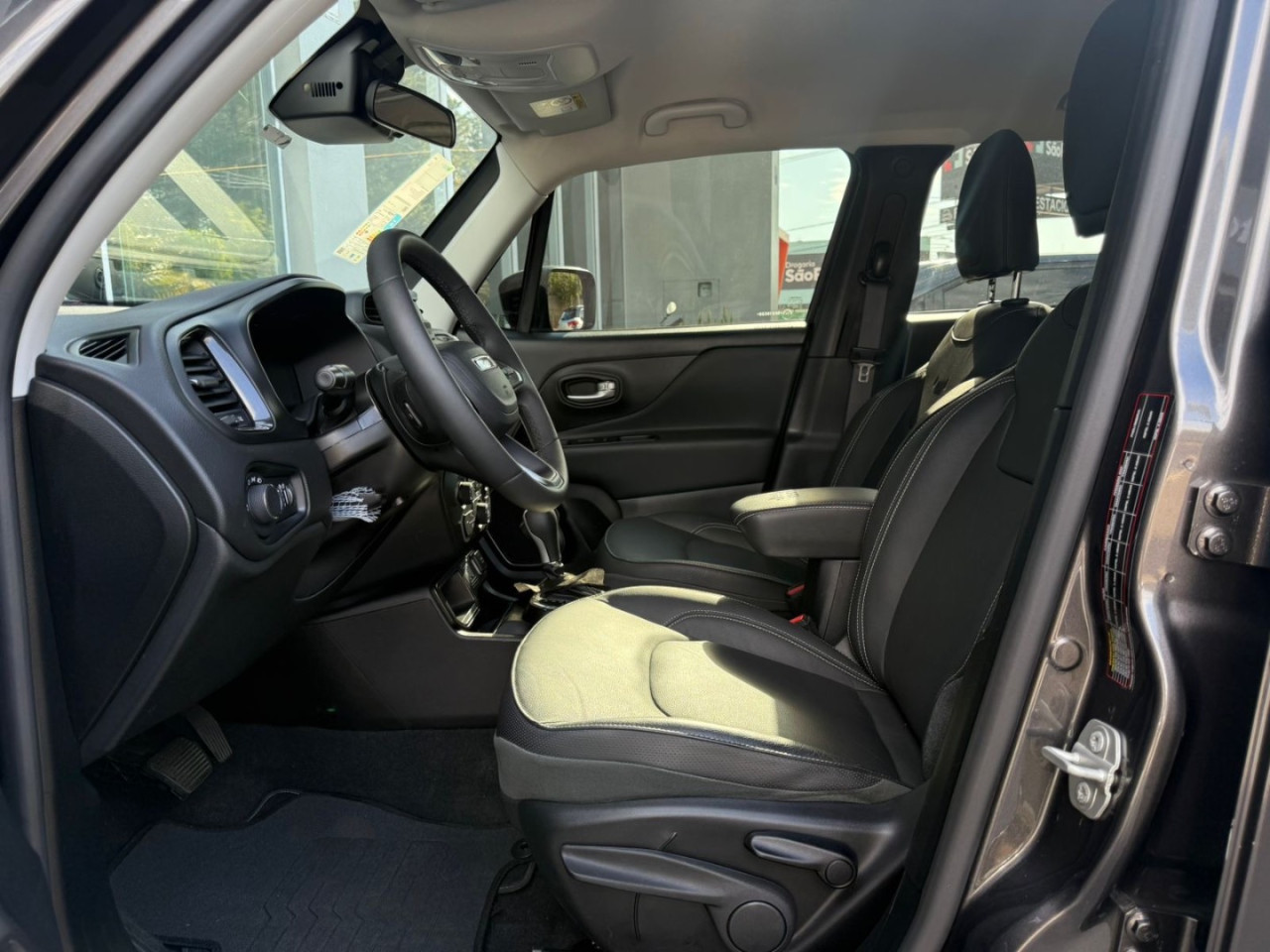 Renegade 1.3 16V 4P FLEX T270 LONGITUDE TURBO AUTOMÁTICO