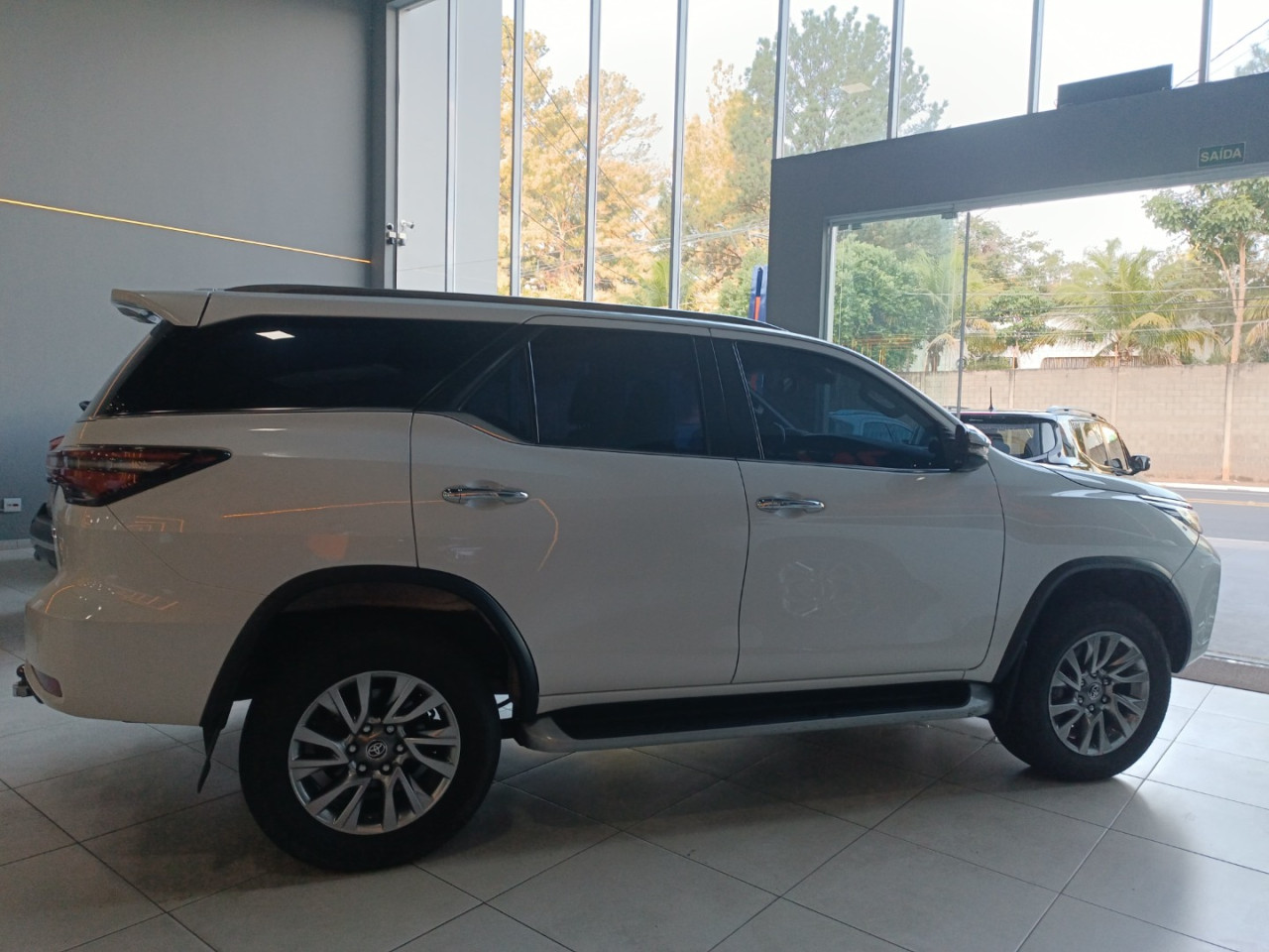 Hilux SW4 2.8 16V 4P SRX 4X4 7 LUGARES TURBO DIESEL AUTOMÁTICO