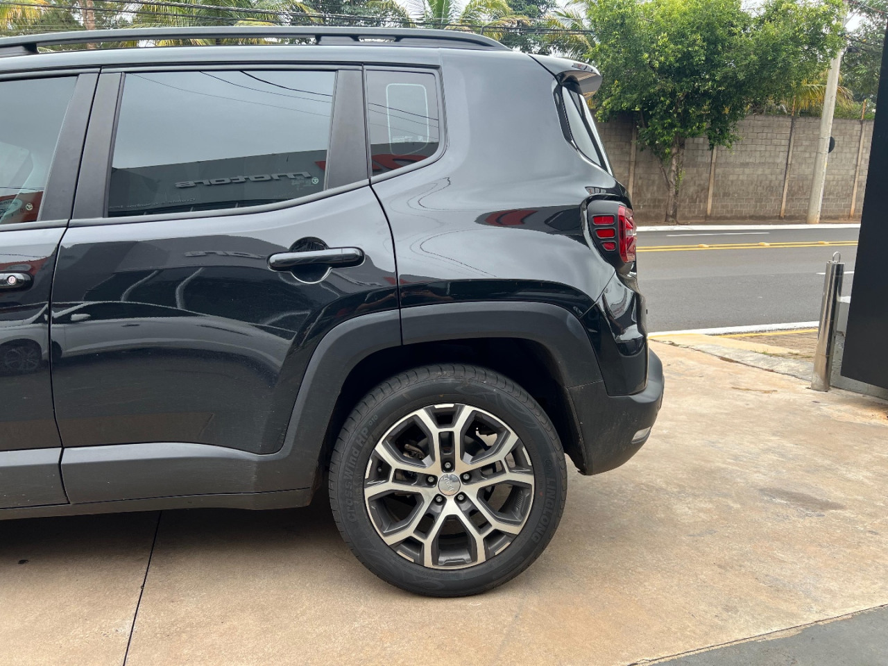 JEEP Renegade 1.3 16V 4P FLEX T270 LONGITUDE TURBO AUTOMÁTICO
