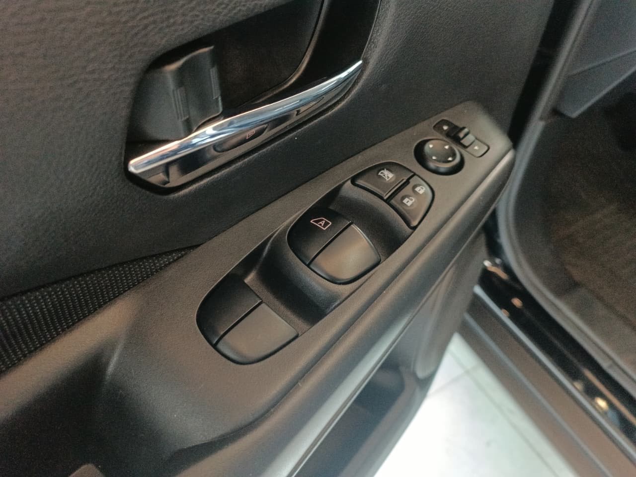 NISSAN Kicks 1.6 16V 4P FLEXSTART SENSE XTRONIC AUTOMÁTICO CVT