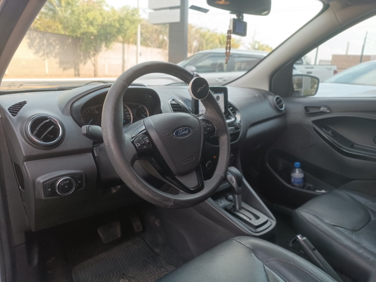Ka Hatch 1.5 12V 4P TI-VCT FLEX TITANIUM AUTOMÁTICO