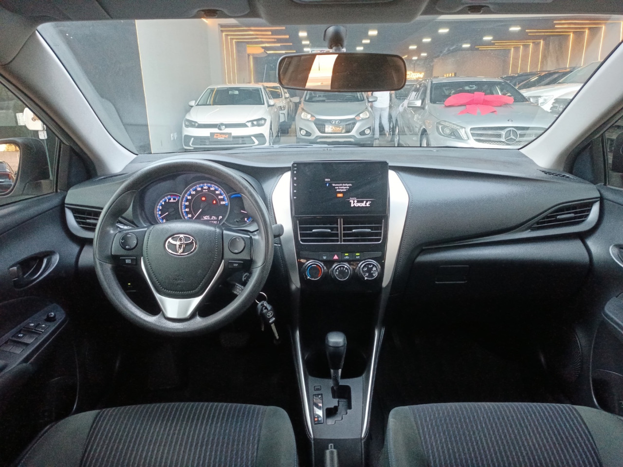 Yaris Sedan 1.5 16V 4P FLEX XL LIVE MULTIDRIVE AUTOMÁTICO CVT