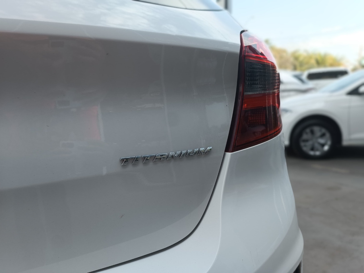 Ka Hatch 1.5 12V 4P TI-VCT FLEX TITANIUM AUTOMÁTICO