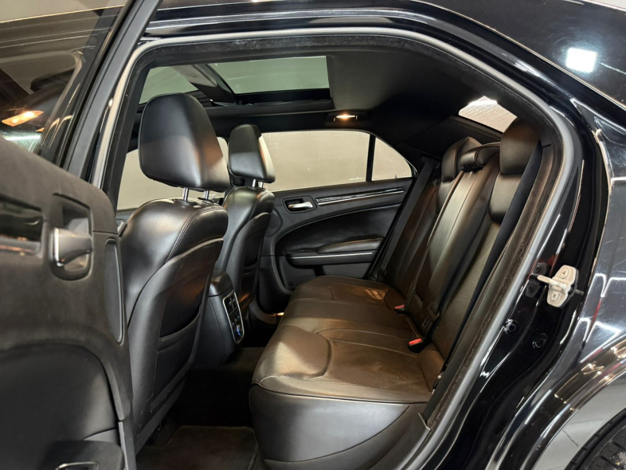 300 C 3.6 V6 24V 4P AUTOMÁTICO