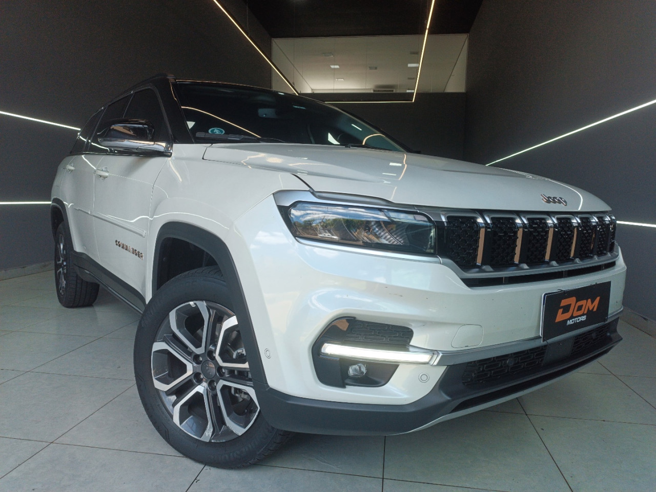 Commander 2.0 16V 4P TD380 LIMITED TURBO DIESEL AUTOMÁTICO