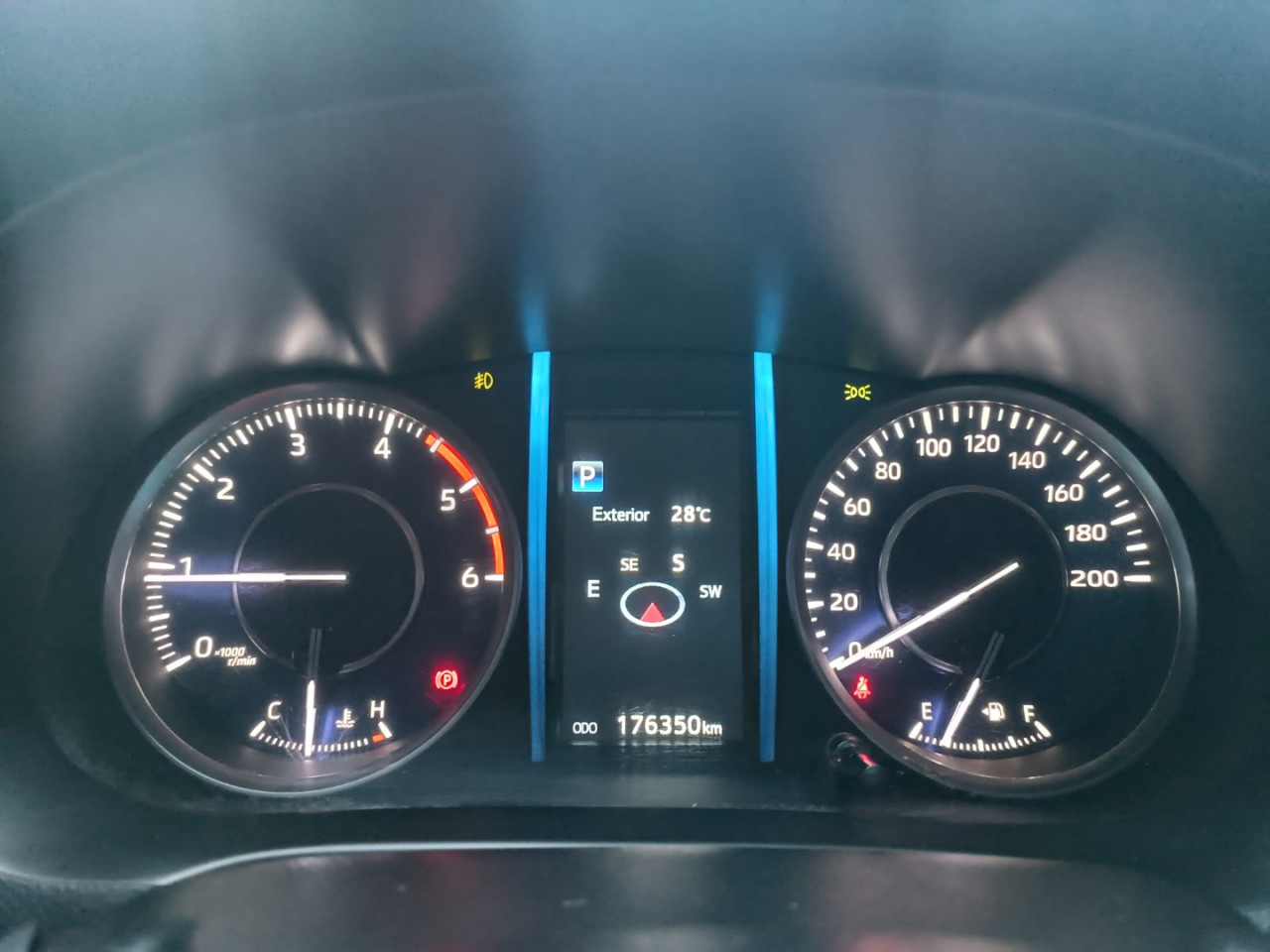 Hilux SW4 2.8 16V 4P SRX 4X4 7 LUGARES TURBO DIESEL AUTOMÁTICO