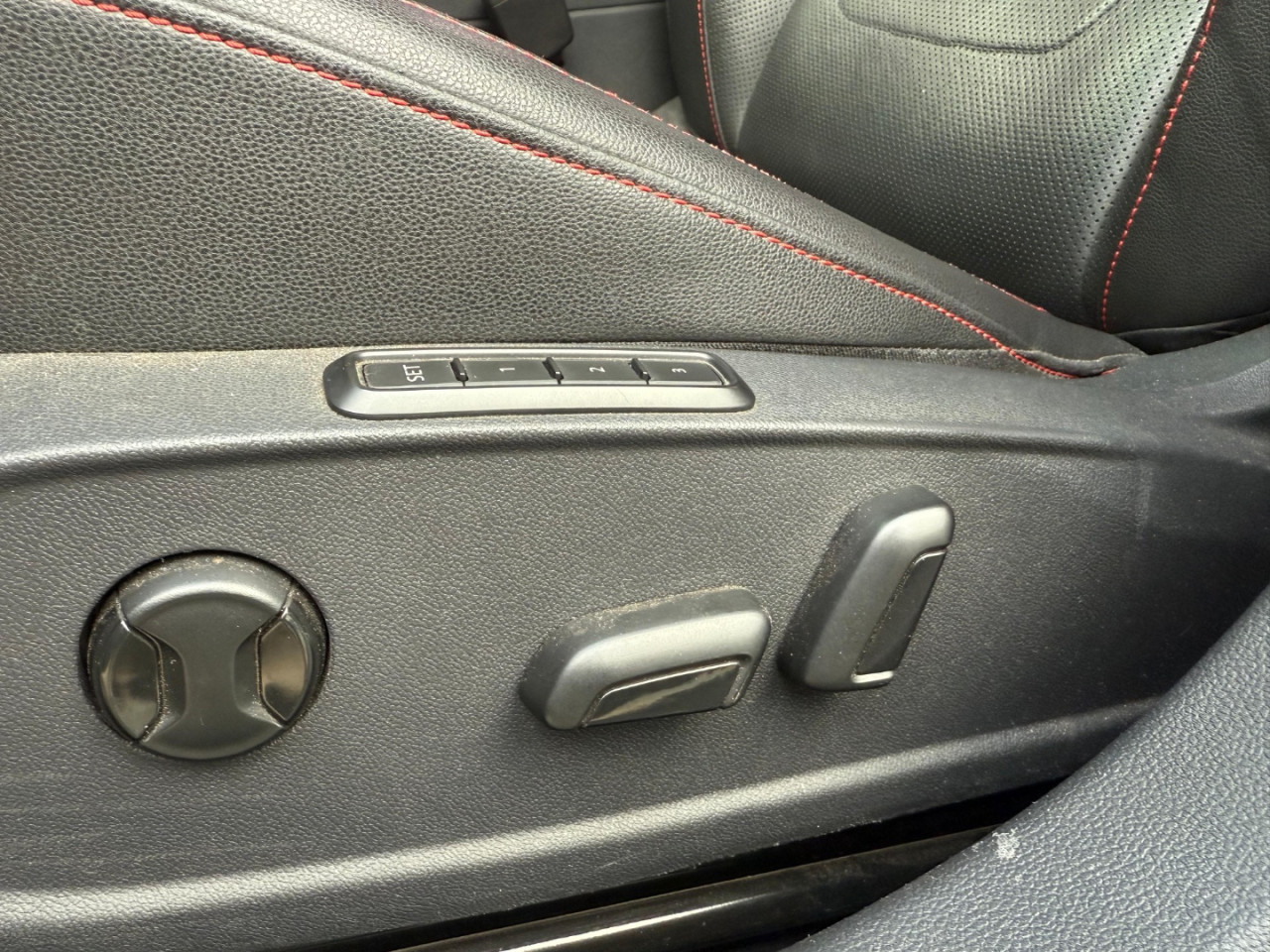 VOLKSWAGEN Jetta 2.0 4P 350 TSI GLI AUTOMÁTICO DSG