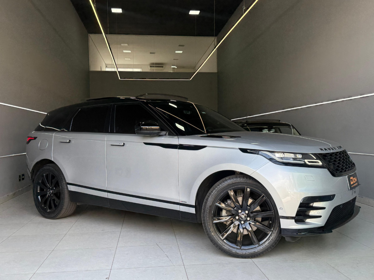 Range Rover Velar 2.0 16V 4P P300 SE R-DYNAMIC AUTOMÁTICO