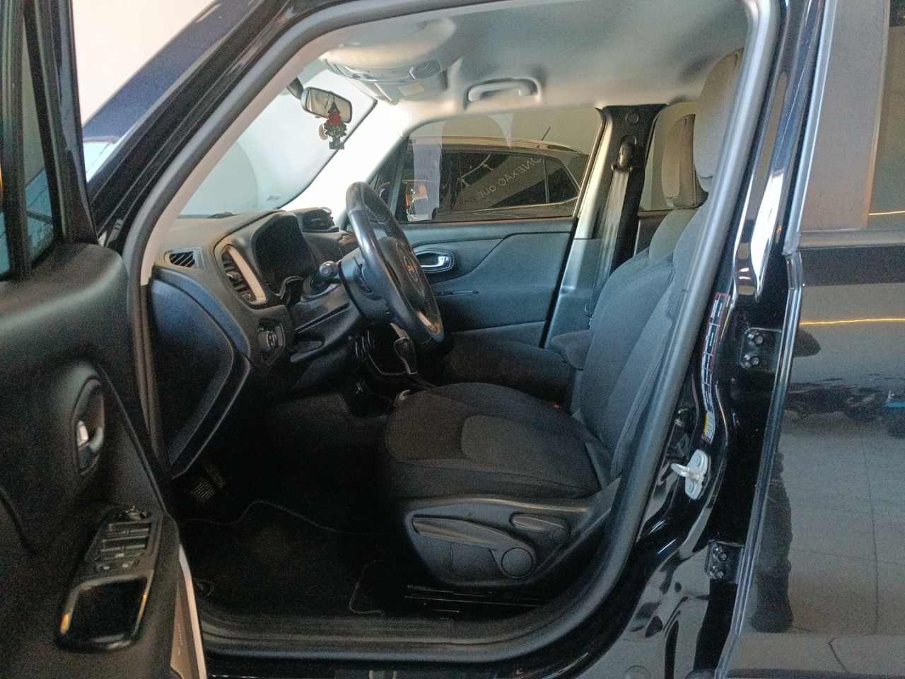 Renegade 1.8 16V 4P FLEX LONGITUDE AUTOMÁTICO