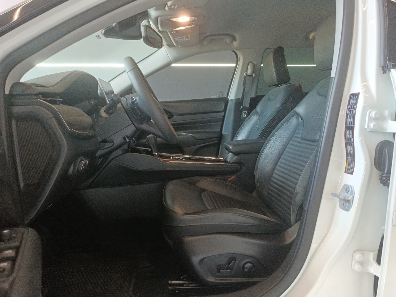 JEEP Commander 2.0 16V 4P TD380 LIMITED TURBO DIESEL AUTOMÁTICO