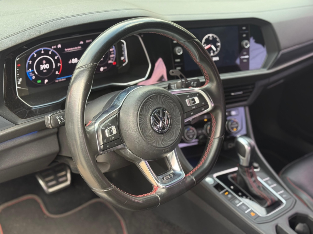 VOLKSWAGEN Jetta 2.0 4P 350 TSI GLI AUTOMÁTICO DSG