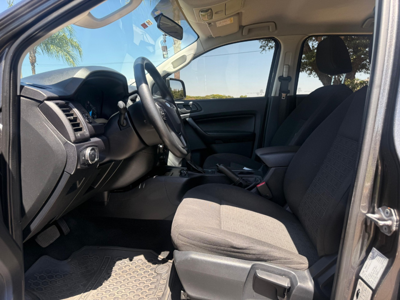 FORD Ranger 2.2 16V XLS DIESEL 4X4 CABINE DUPLA AUTOMÁTICO