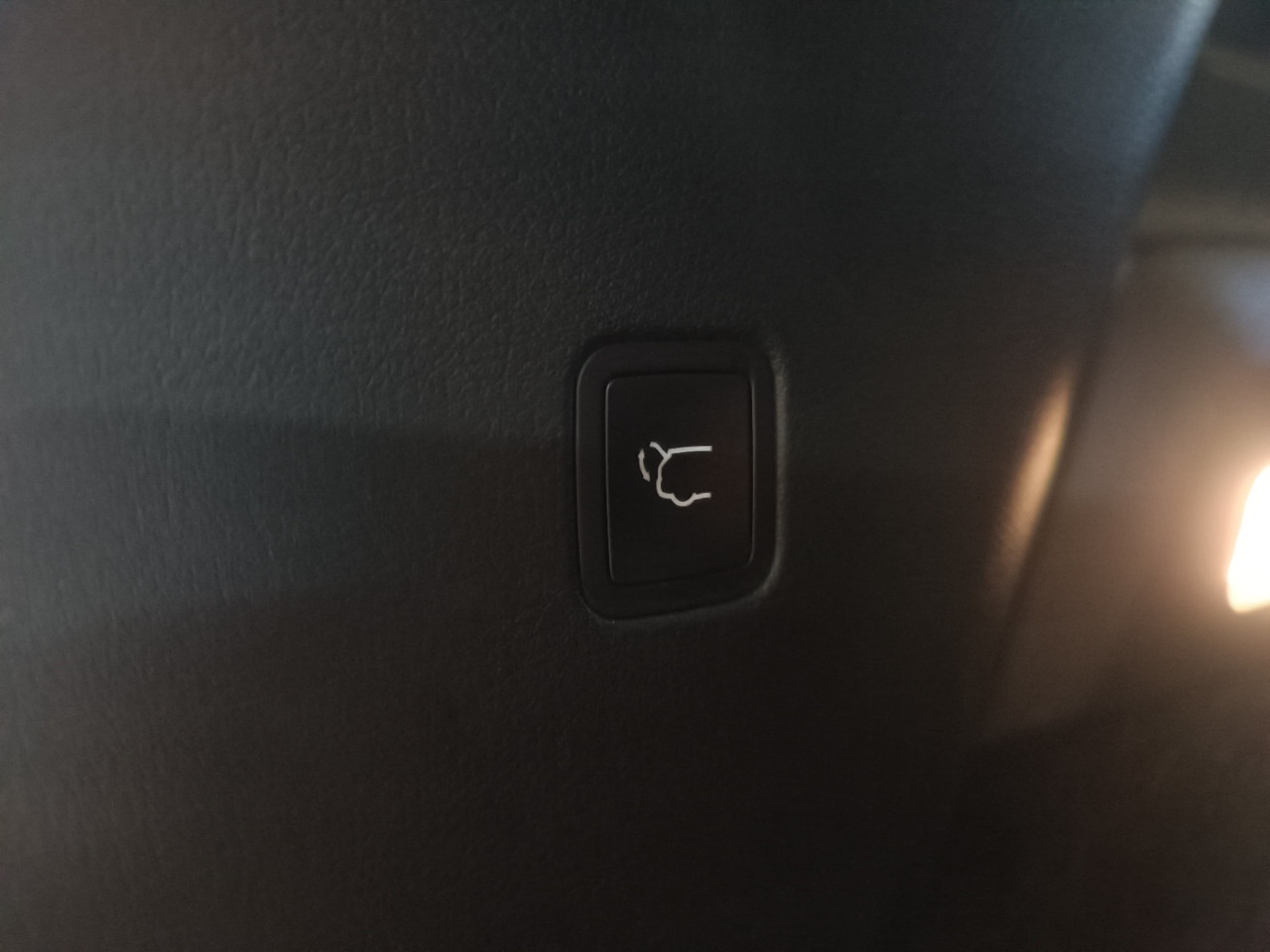 JEEP Commander 2.0 16V 4P TD380 LIMITED TURBO DIESEL AUTOMÁTICO