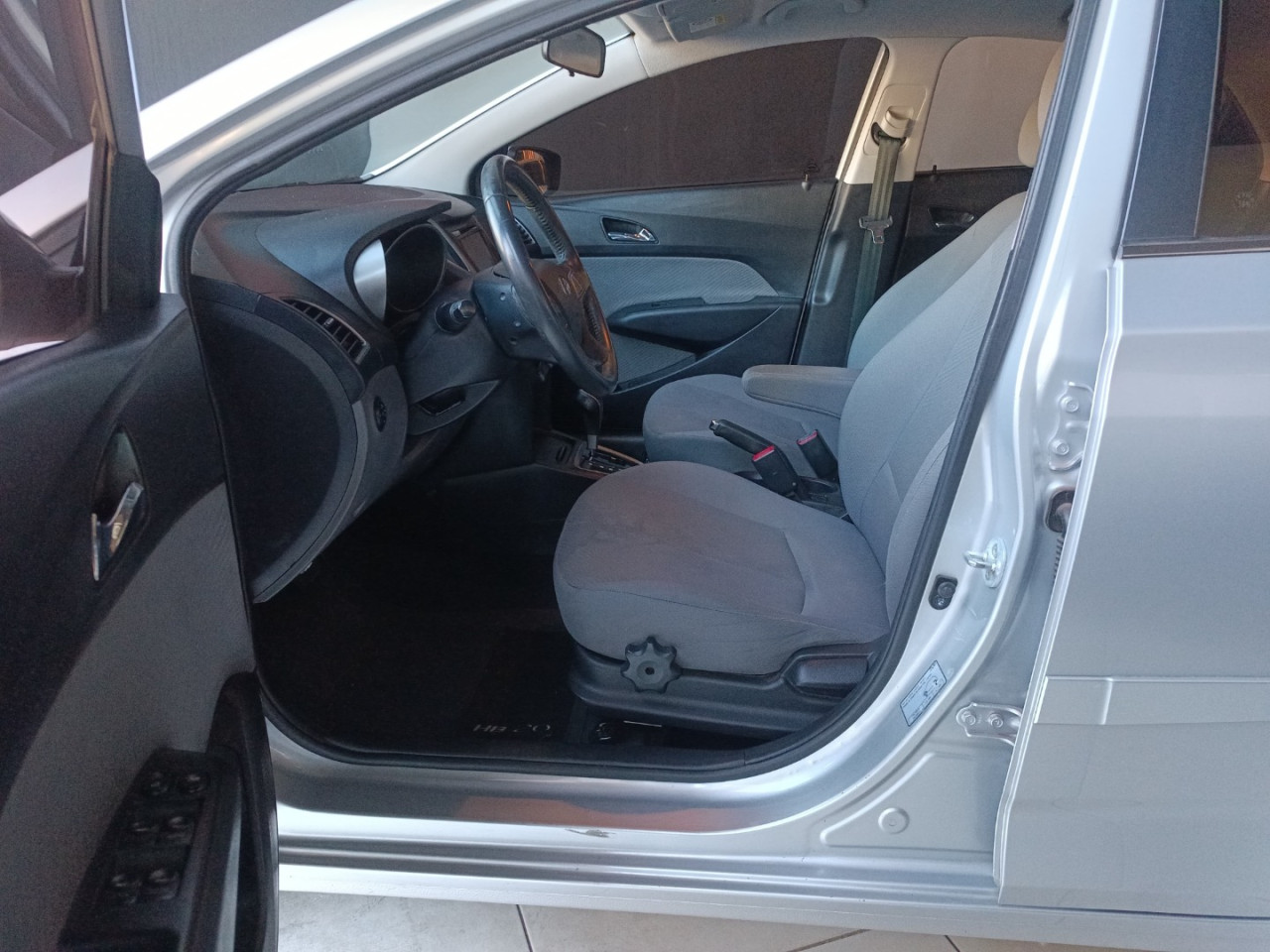 HB 20 Hatch 1.6 16V 4P PREMIUM FLEX AUTOMÁTICO