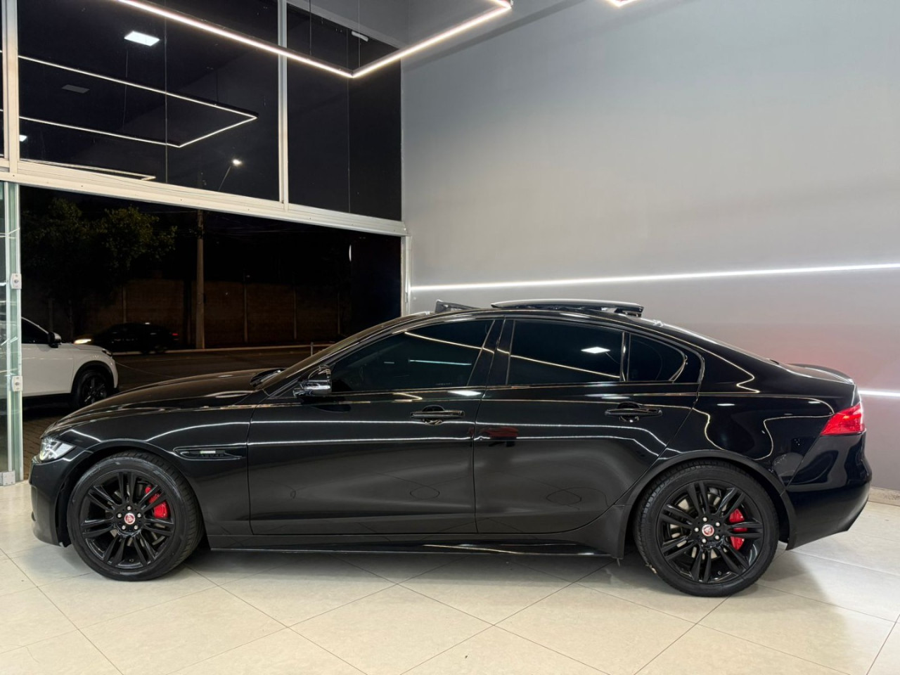 XE 2.0 16V 4P SI4 R-SPORT TURBO AUTOMÁTICO